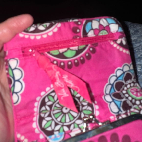 Vera Bradley Bifold wallet and coin purse..excellent condition. - Picture 2 of 6